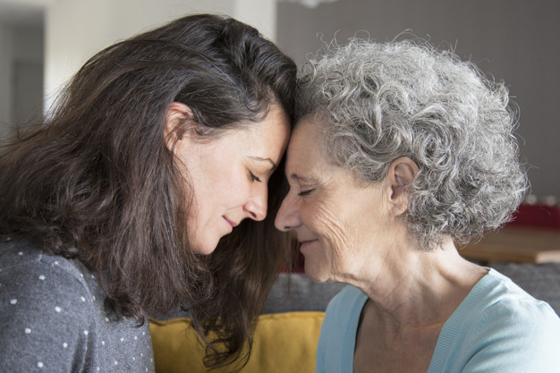 Quando morar sozinho deve ser motivo de preocupação para o idoso?